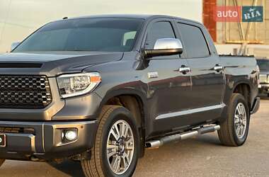 Пикап Toyota Tundra 2019 в 