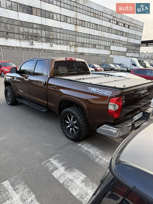 Пікап Toyota Tundra 2013 в Смілі