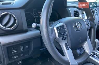 Пикап Toyota Tundra 2020 в 