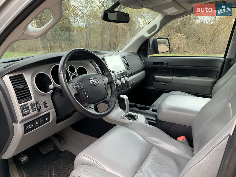 Пікап Toyota Tundra 2011 в Житомирі