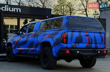 Пикап Toyota Tundra 2015 в 