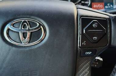 Пикап Toyota Tundra 2015 в 
