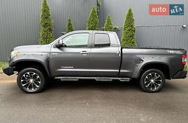Пікап Toyota Tundra 2017 в 