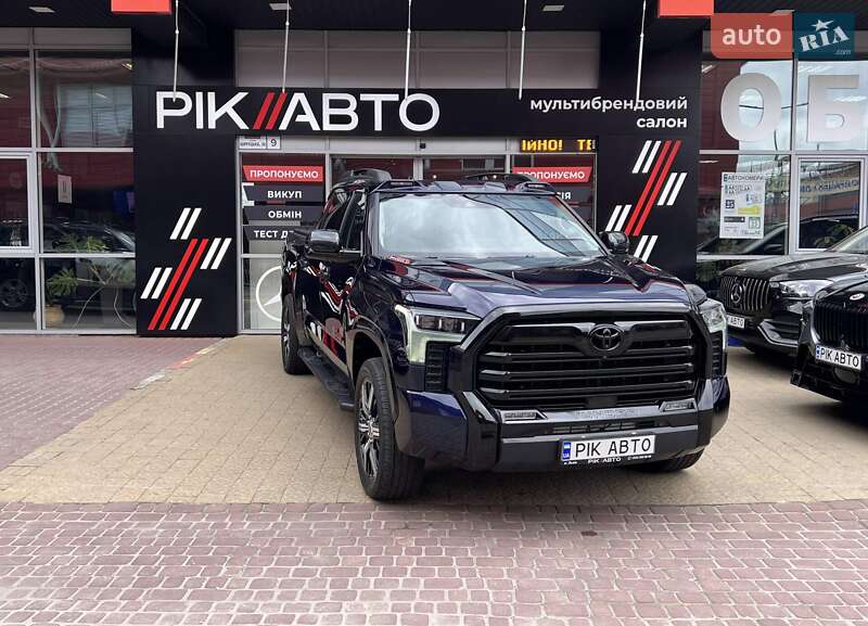 Пикап Toyota Tundra 2023 в 