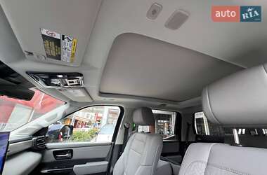 Пикап Toyota Tundra 2023 в 