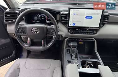 Пикап Toyota Tundra 2023 в 