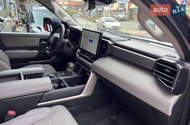 Пикап Toyota Tundra 2023 в 