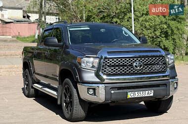 Пикап Toyota Tundra 2019 в 