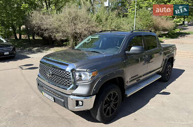 Пикап Toyota Tundra 2019 в 