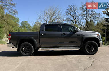 Пикап Toyota Tundra 2019 в 