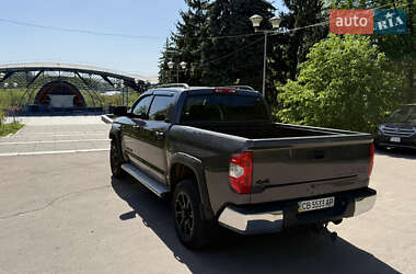 Пикап Toyota Tundra 2019 в 