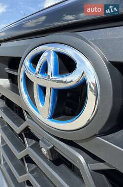 Пикап Toyota Tundra 2023 в 
