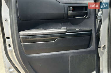 Пикап Toyota Tundra 2014 в 