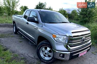 Пикап Toyota Tundra 2017 в 