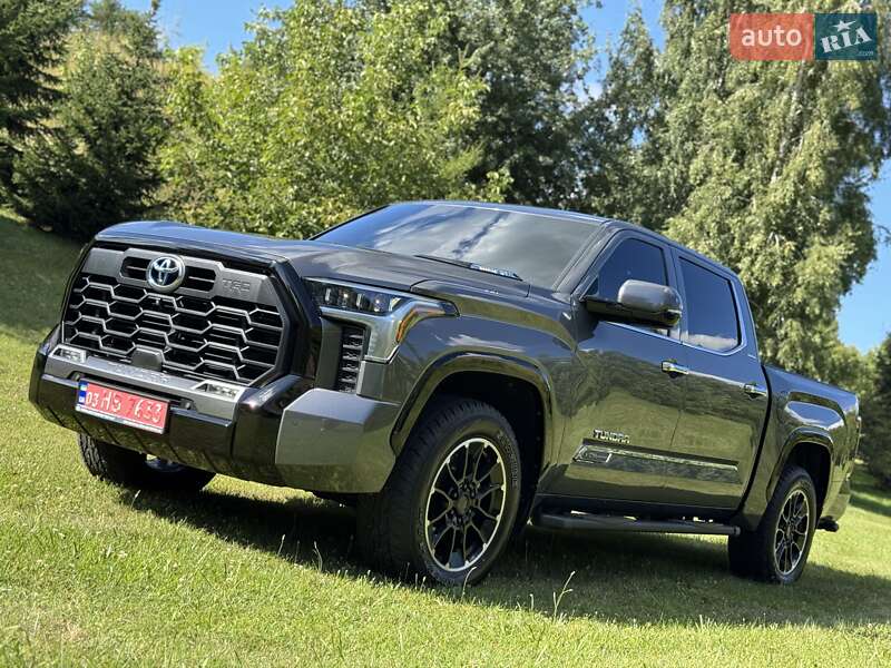 Toyota Tundra 2023
