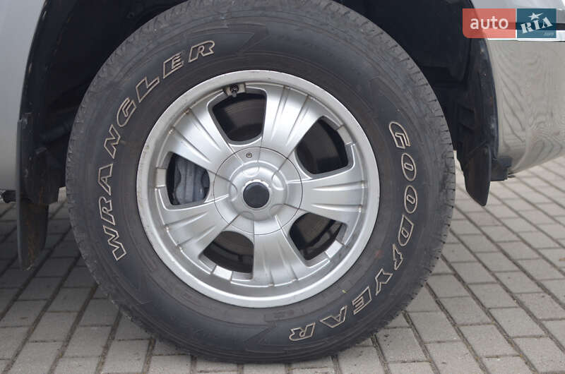 Пикап Toyota Tundra 2017 в Львове