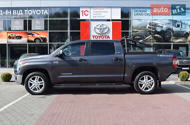 Пикап Toyota Tundra 2017 в 