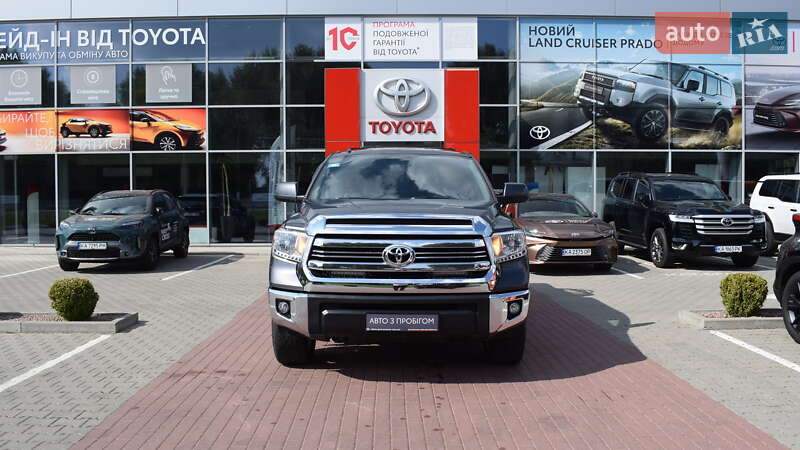 Пикап Toyota Tundra 2017 в Житомире
