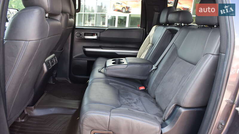 Пикап Toyota Tundra 2017 в Житомире