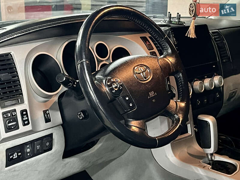 Пікап Toyota Tundra 2007 в Києві