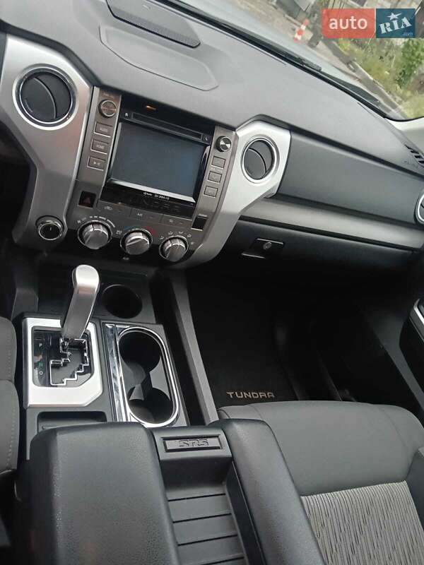 Пікап Toyota Tundra 2016 в Києві