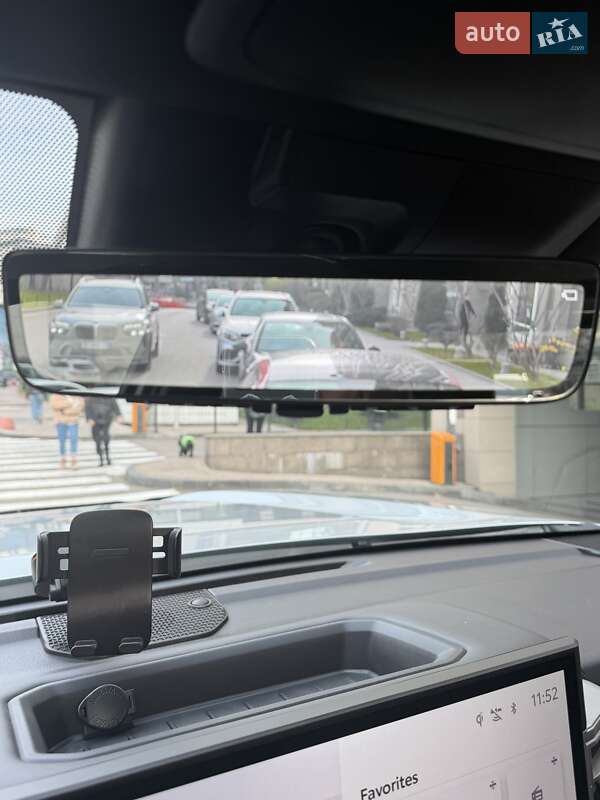 Пікап Toyota Tundra 2023 в Києві