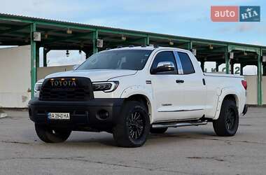 Пикап Toyota Tundra 2012 в Кропивницком