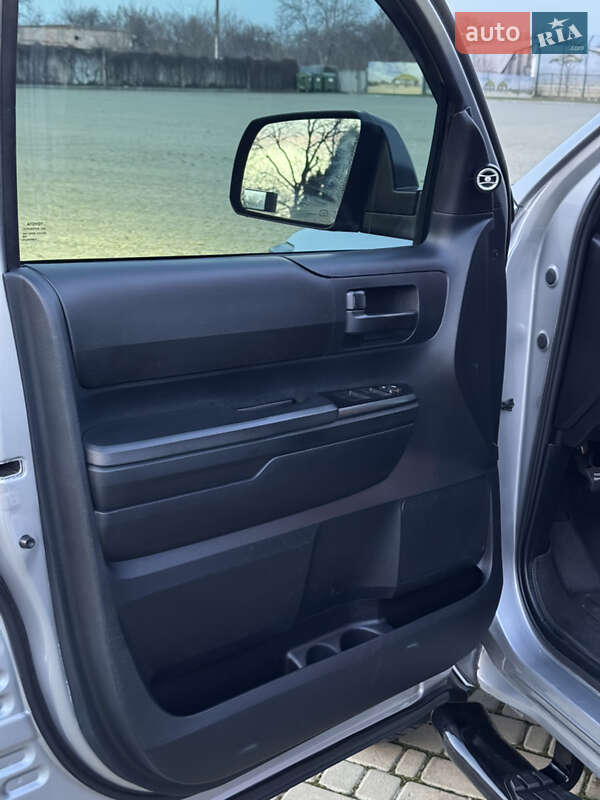 Пикап Toyota Tundra 2015 в Одессе