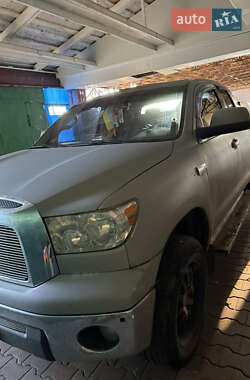Пікап Toyota Tundra 2007 в Лозовій