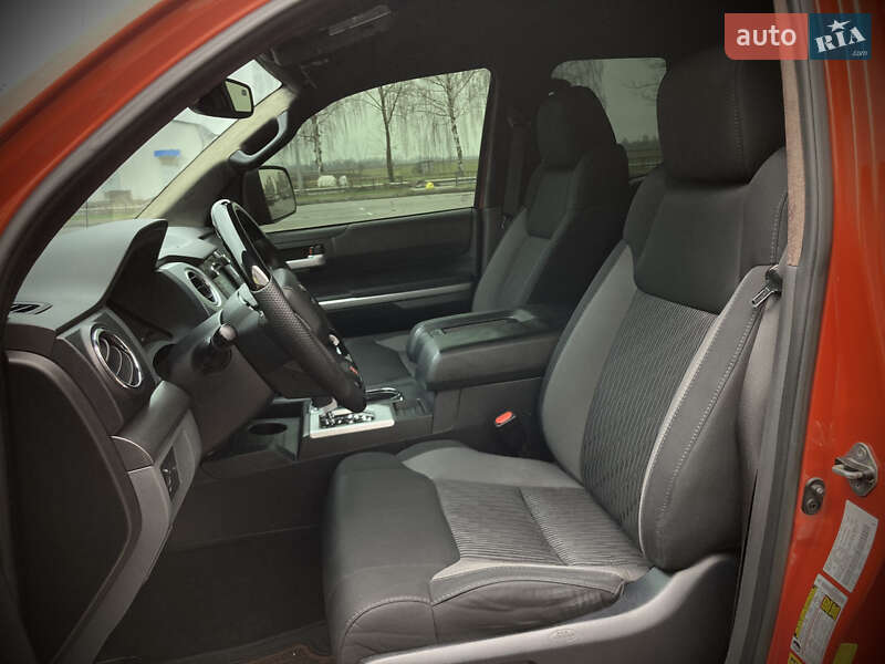 Пікап Toyota Tundra 2016 в Києві