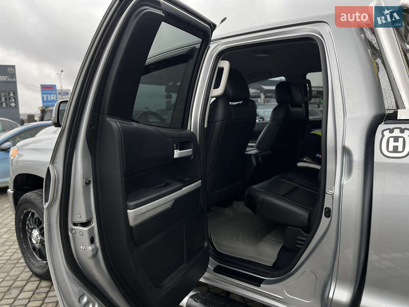 Пікап Toyota Tundra 2014 в Хусті