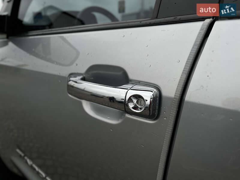 Пікап Toyota Tundra 2014 в Хусті