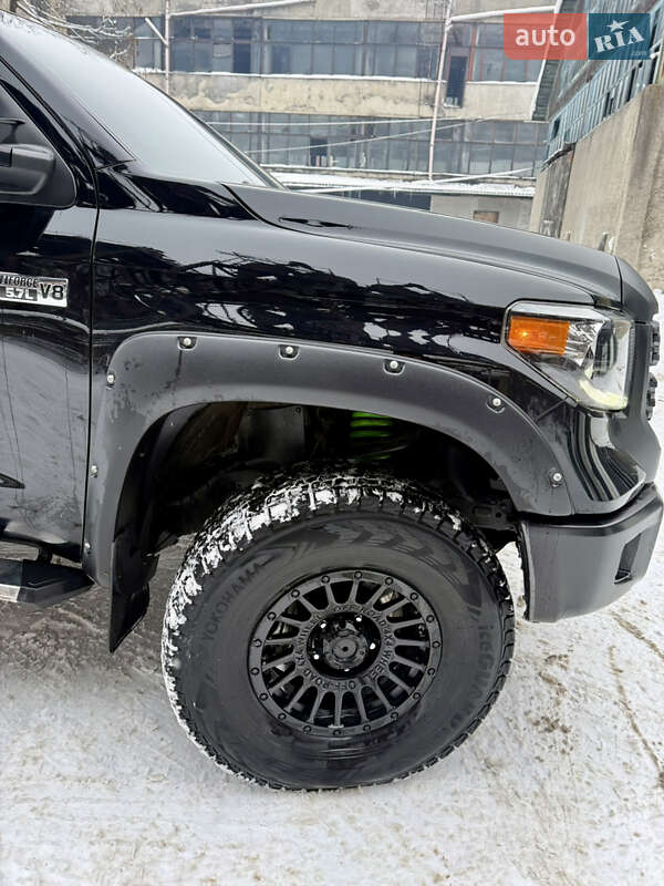 Пікап Toyota Tundra 2020 в Рахові