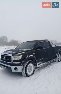 Пикап Toyota Tundra 2010 в Чернигове