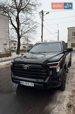 Пікап Toyota Tundra 2022 в Хмельницькому