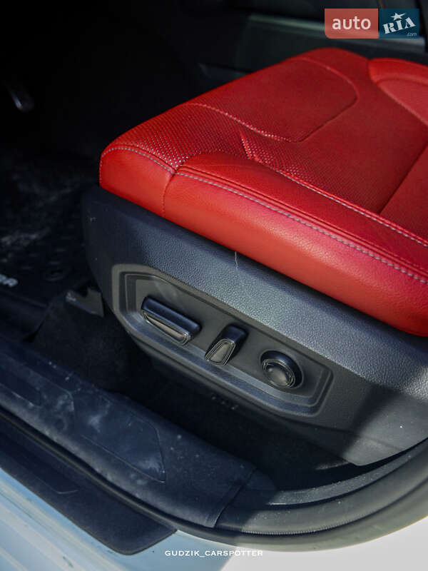 Пикап Toyota Tundra 2023 в Днепре