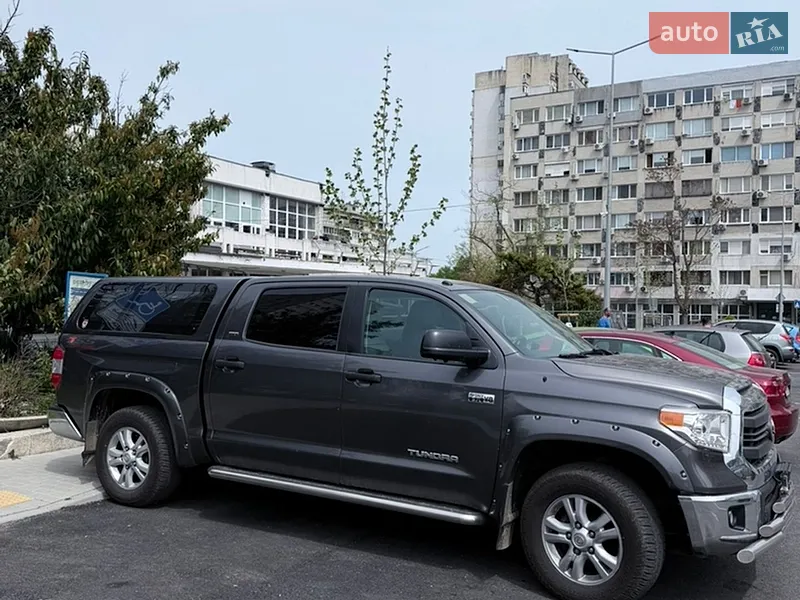 Toyota Tundra