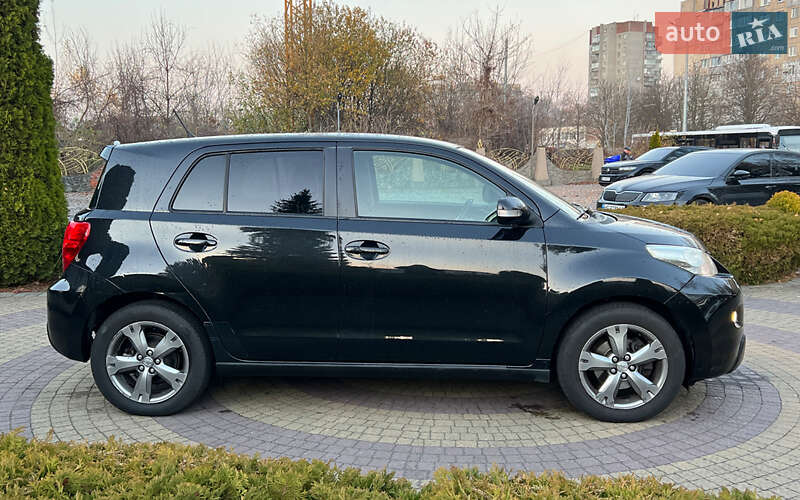 Внедорожник / Кроссовер Toyota Urban Cruiser 2011 в Львове