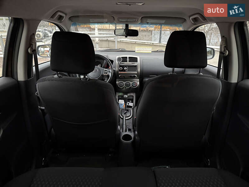 Внедорожник / Кроссовер Toyota Urban Cruiser 2010 в Киеве