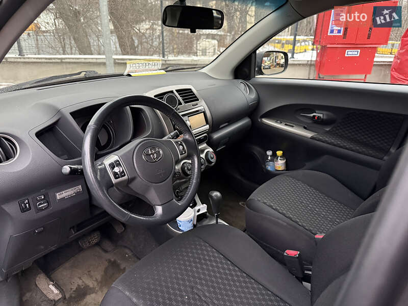 Внедорожник / Кроссовер Toyota Urban Cruiser 2010 в Киеве