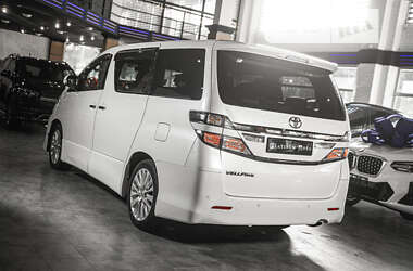 Мінівен Toyota Vellfire 2012 в Одесі