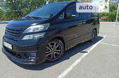 Мінівен Toyota Vellfire 2010 в Києві