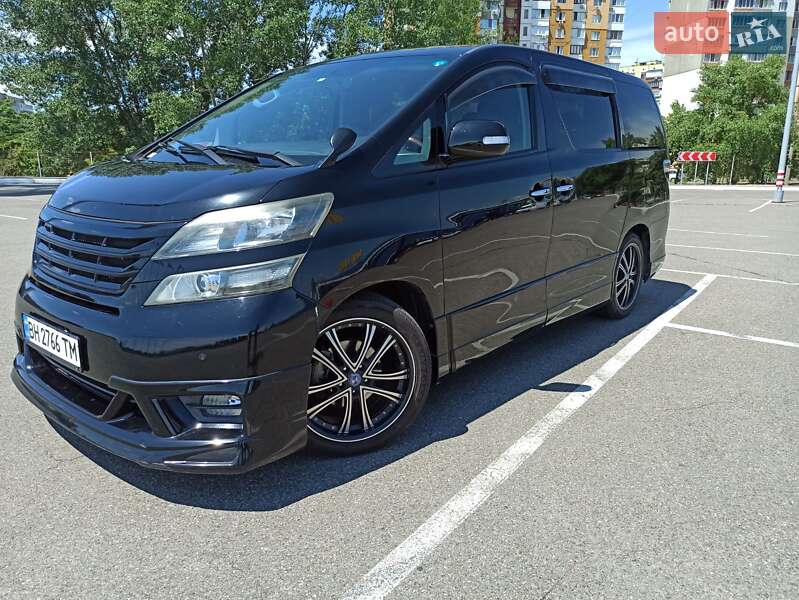 Мінівен Toyota Vellfire 2010 в Києві