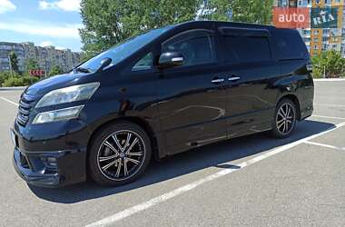 Мінівен Toyota Vellfire 2010 в Києві