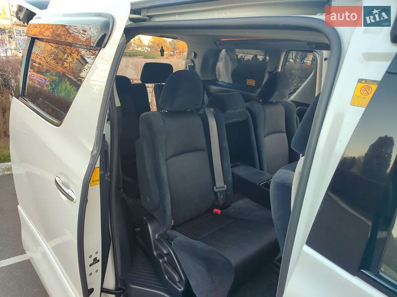 Мінівен Toyota Vellfire 2011 в Чорноморську