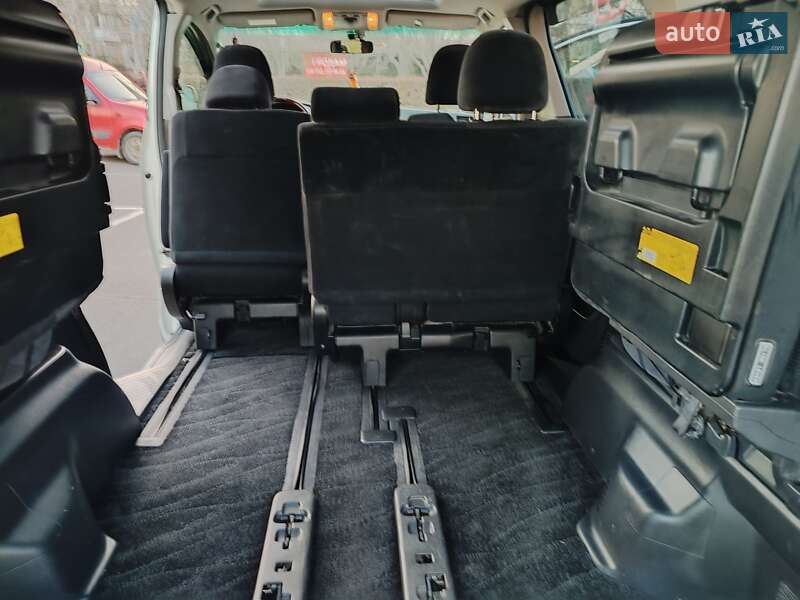 Мінівен Toyota Vellfire 2011 в Чорноморську