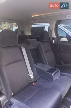 Мінівен Toyota Vellfire 2009 в 