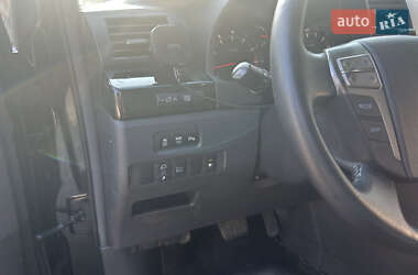 Минивэн Toyota Vellfire 2013 в 