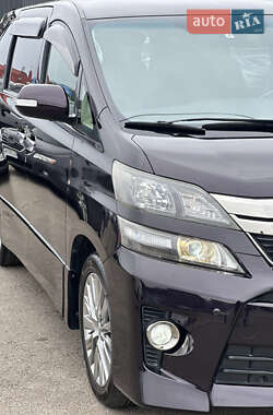 Минивэн Toyota Vellfire 2014 в 
