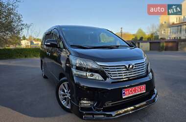 Минивэн Toyota Vellfire 2011 в 
